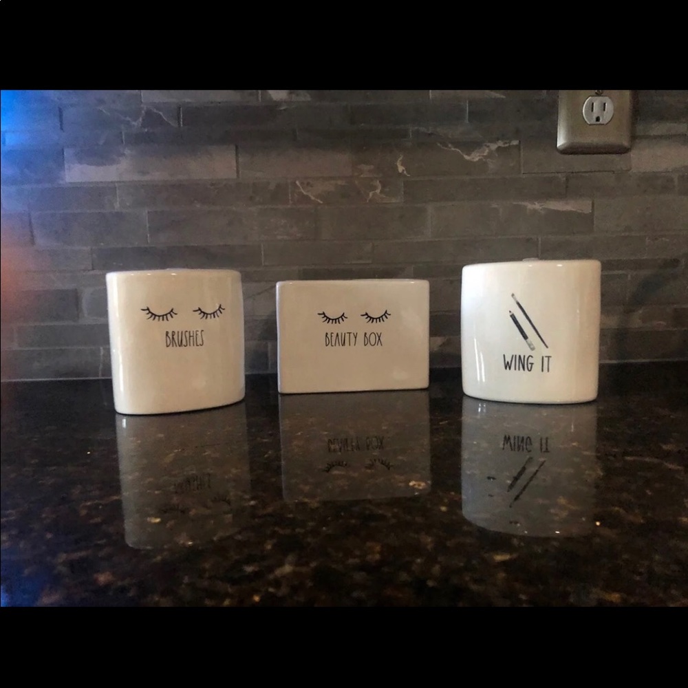 Rae Dunn Vanity Set